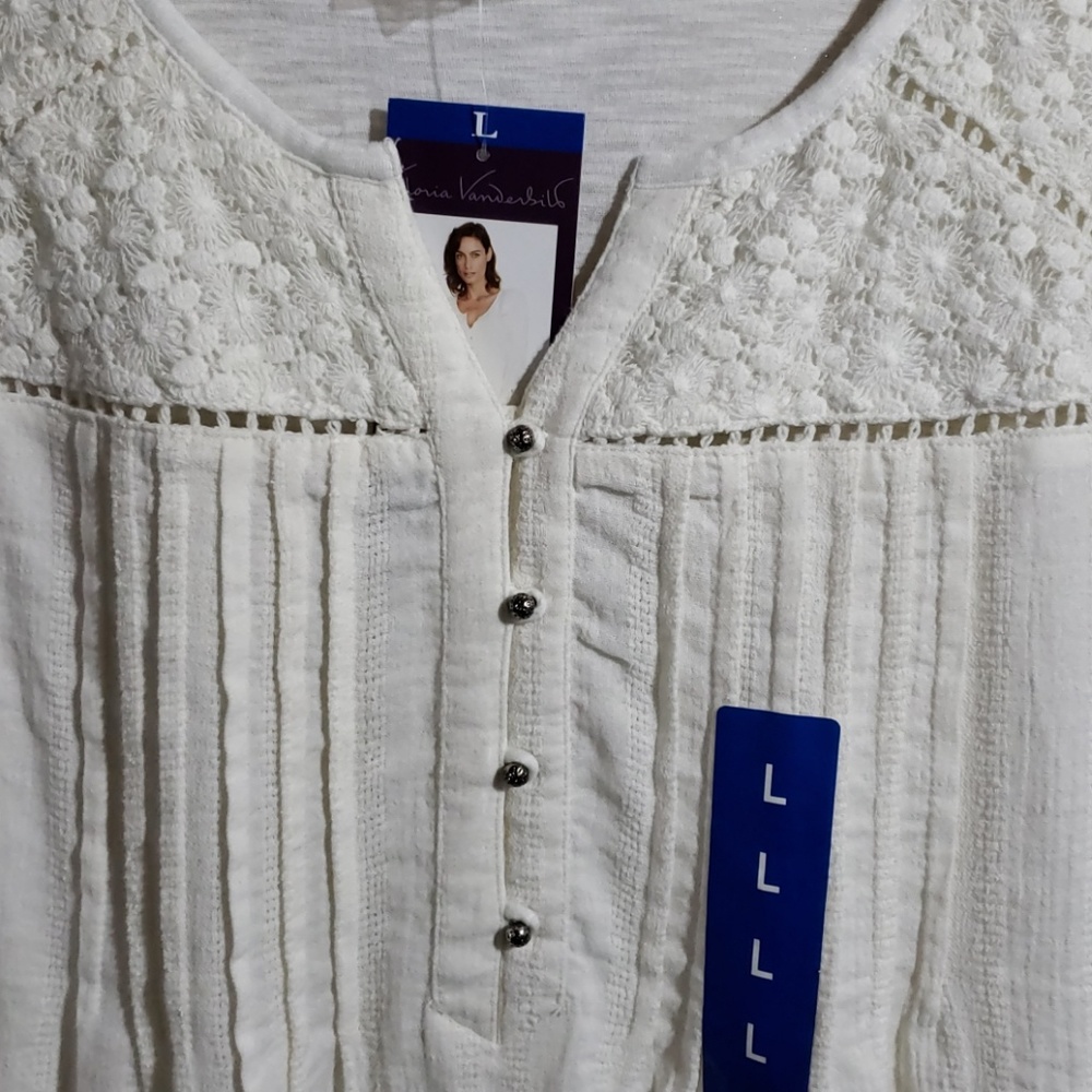 Gloria Vanderbilt Ladies' Gauzy Zuri Top with Roll - Picture 5 of 5